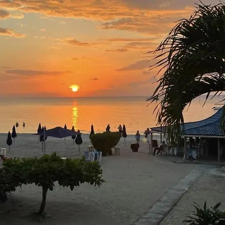 Seacret Studios - Cozy Jamaican Retreat Apts